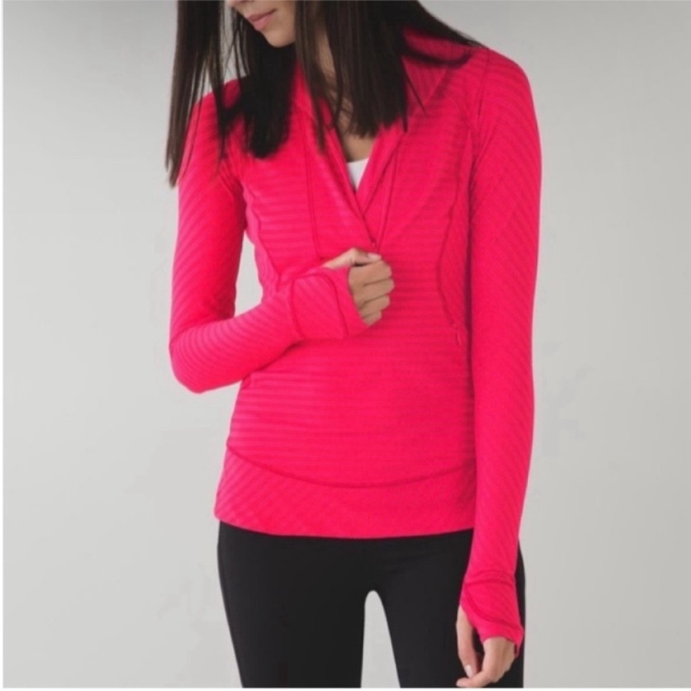 Lululemon Boom Juice and Cranberry Stripe Think Fast Pullover